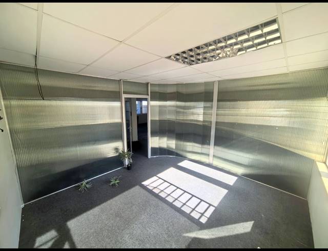 9,058M² BUILDING FOR SALE IN TUNNEY